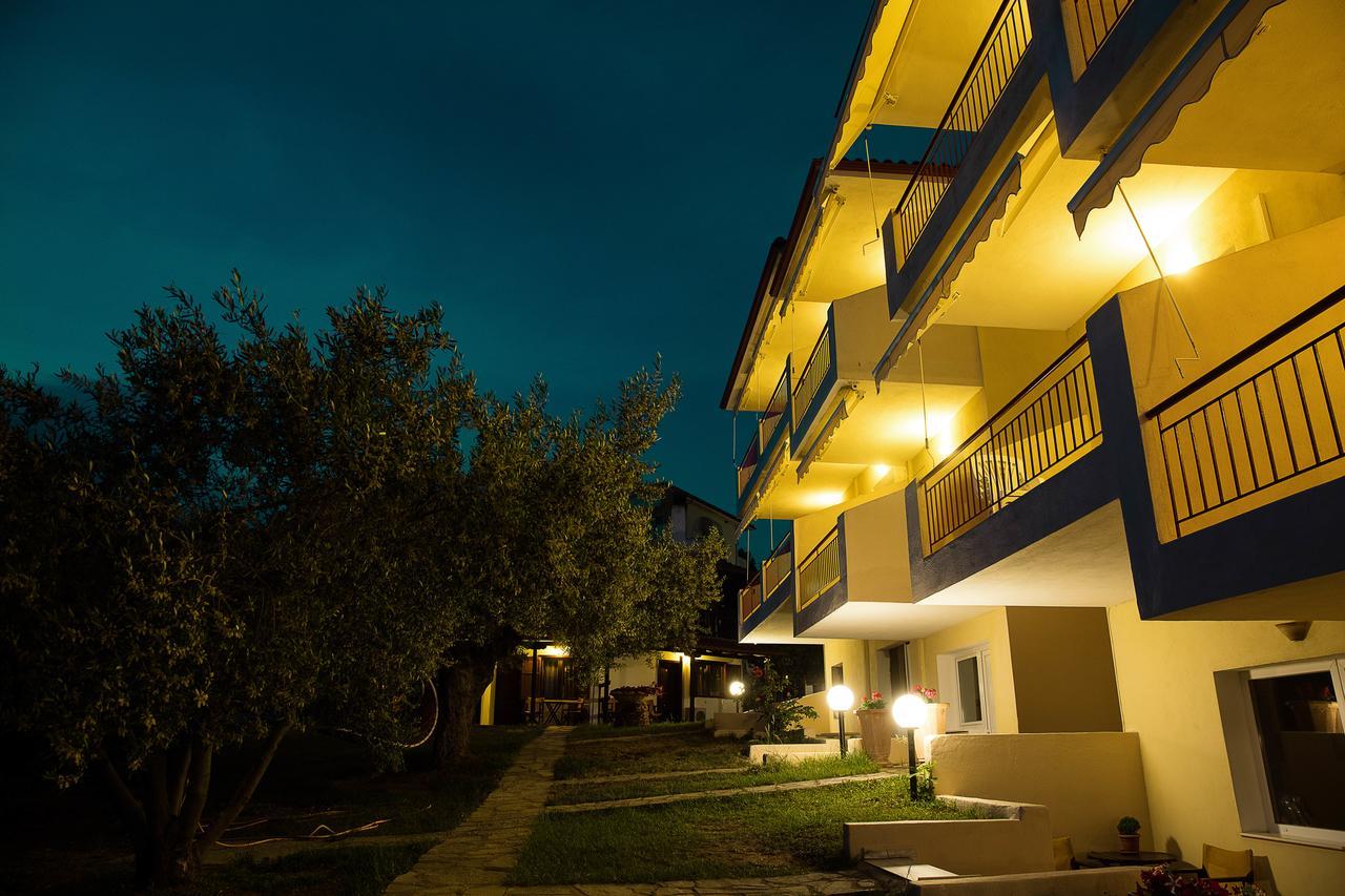 Maistrali Beach Studios Геракини Екстериор снимка